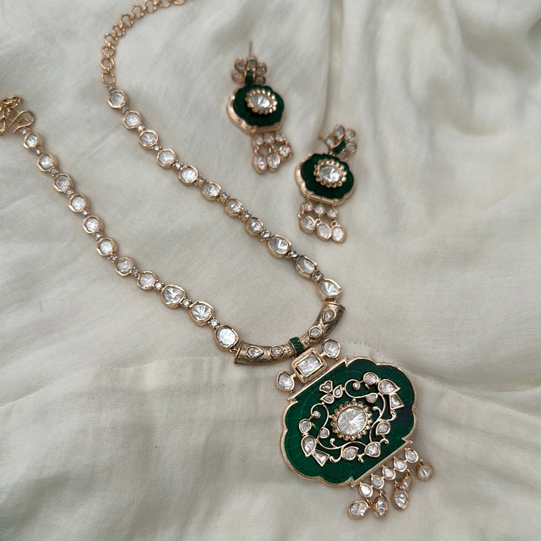 Fort Bani Necklace Set