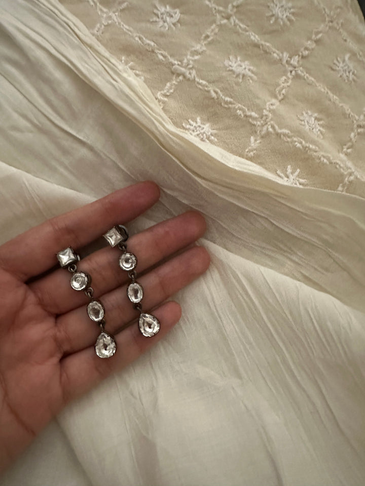 Classic oxi drop earrings