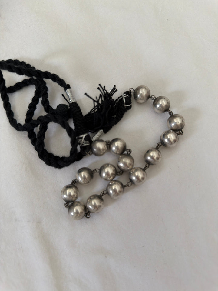 Hurla ball necklace