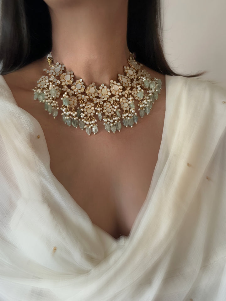 Farah mop necklace set