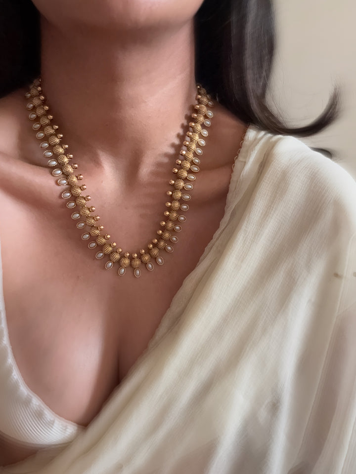 Girisha moti necklace set