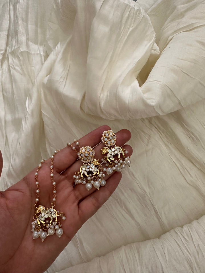 MOP cow and horse necklace set