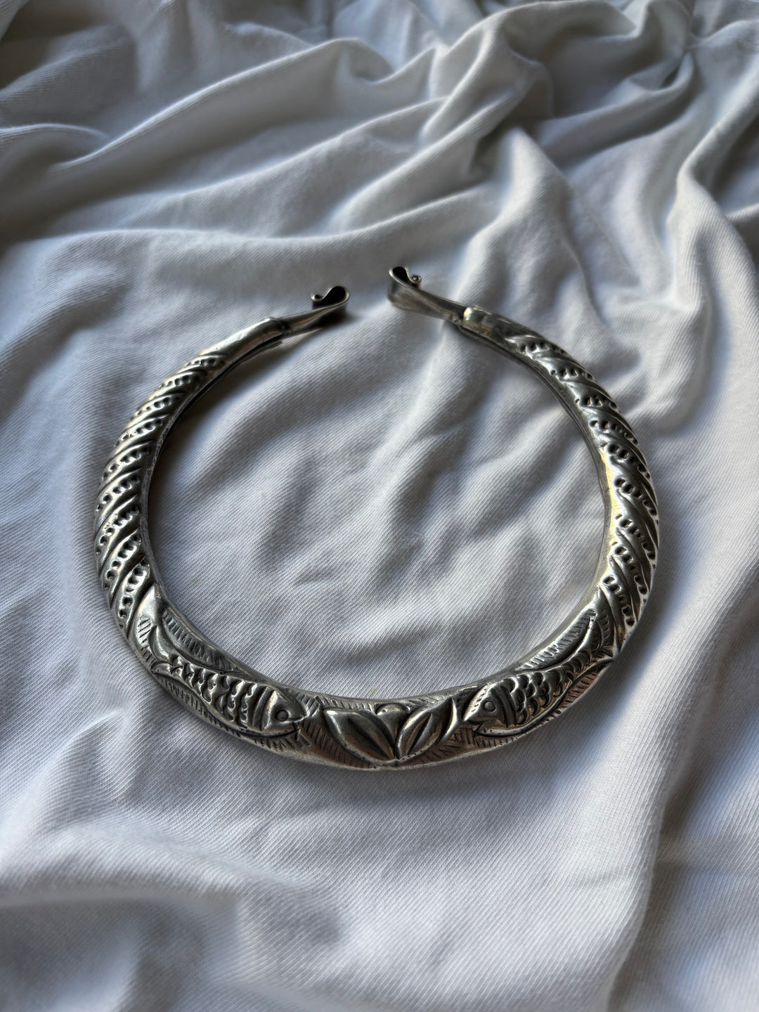 Fish Lotus Hasli Necklace