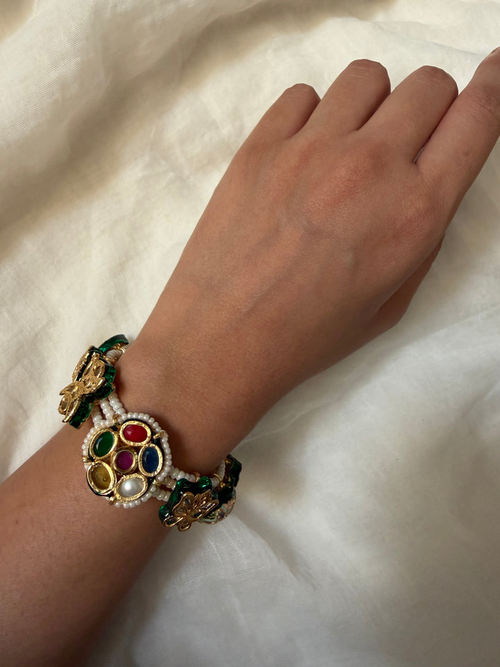 Navratan gaya bracelet