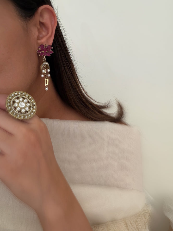 Midas 5 lotus earrings