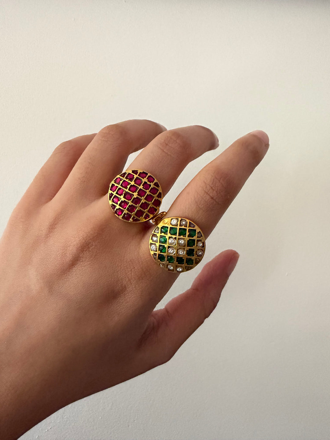 Checkered jadau ring