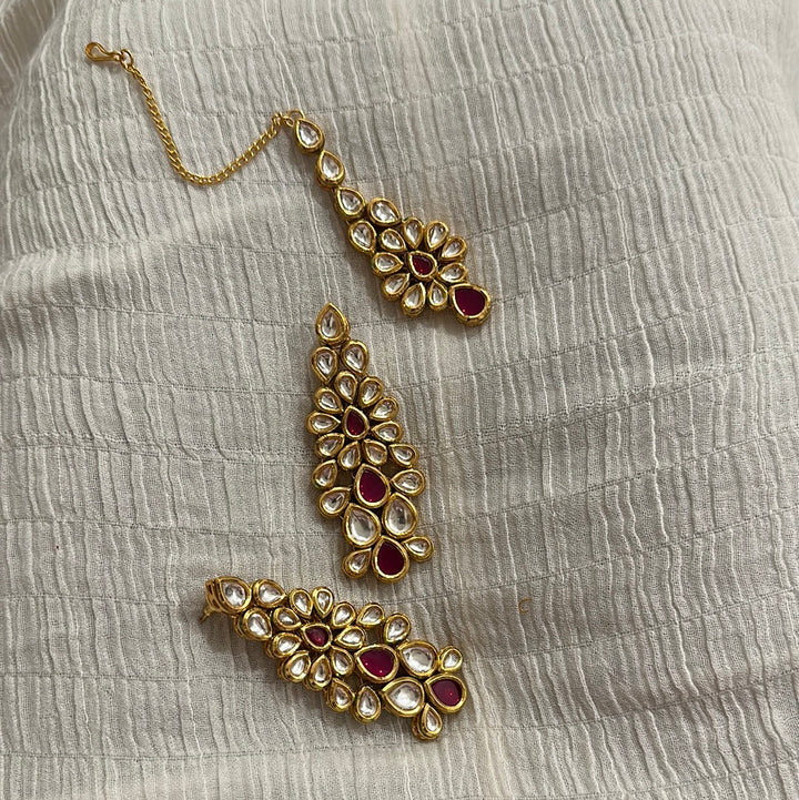 Aakriti Necklace Set