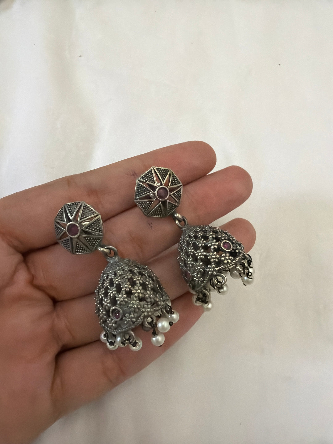 Gulabi karni necklace