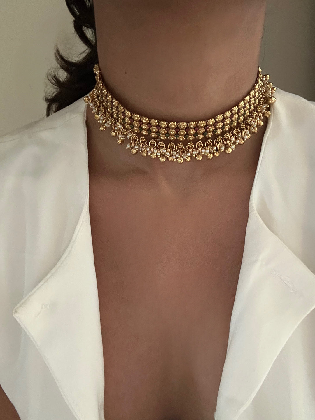 Ghero gold choker necklace