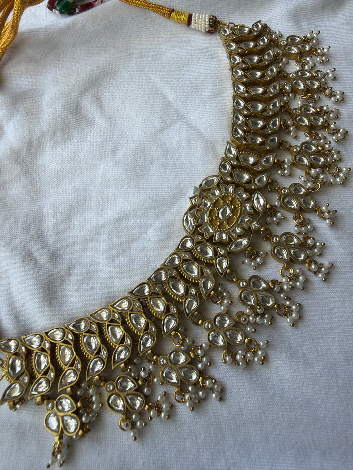 Armania white necklace