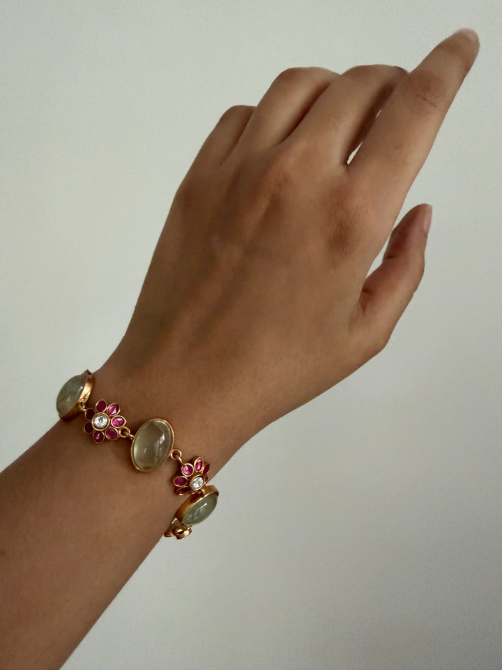 Madhubala bracelet