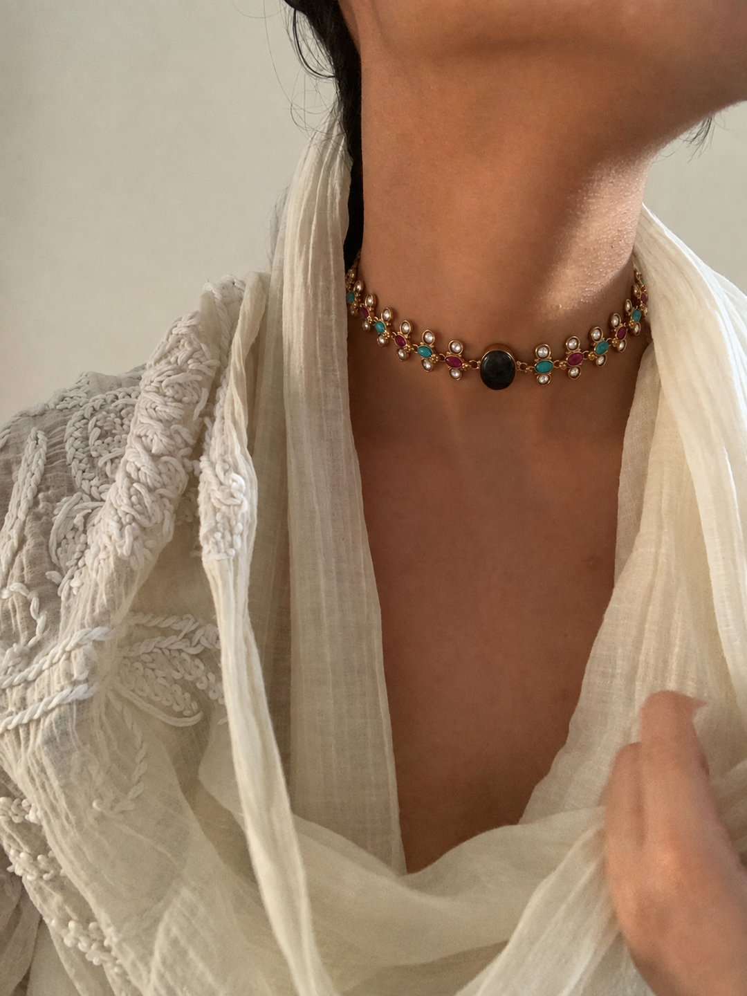 Mandavi choker