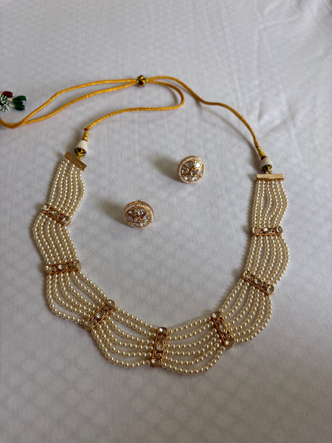 Elaya Necklace Set