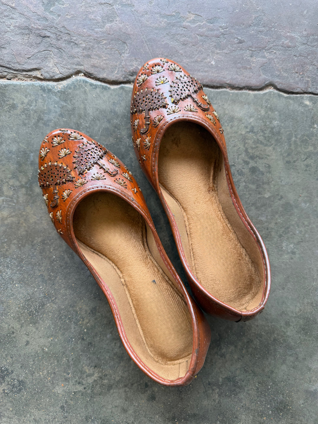 Embellished tan shoe