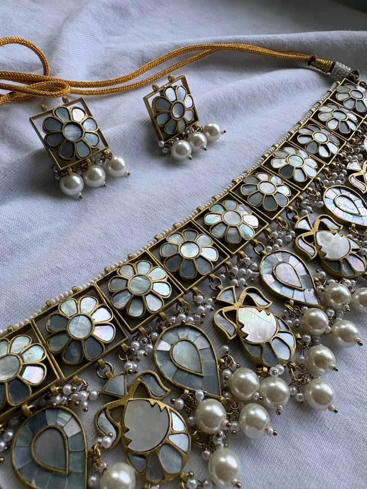 Malini 6 Necklace Set