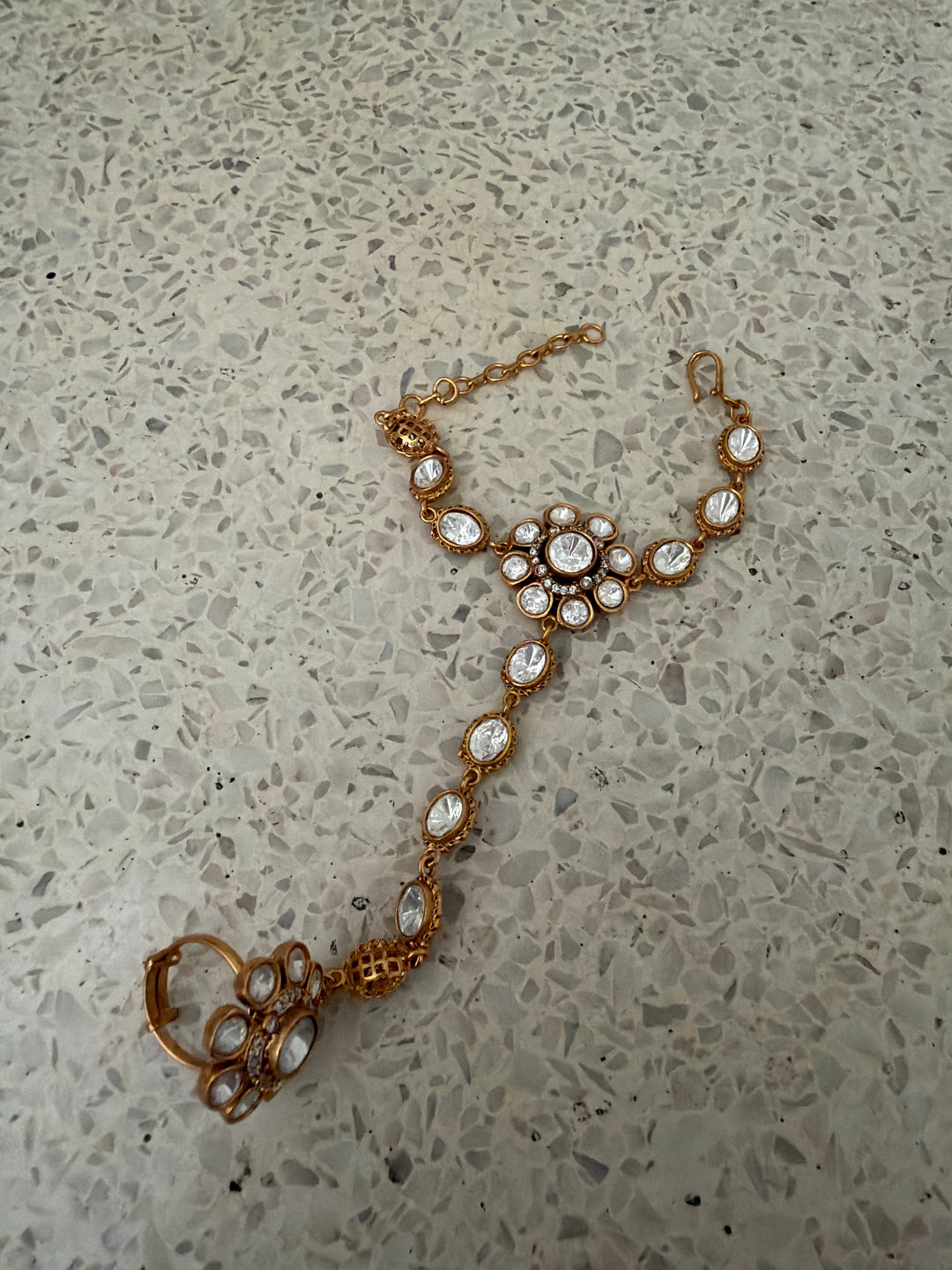 Hathphool gul zar bracelet