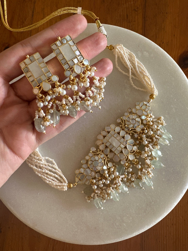 Tribhuvan necklace set