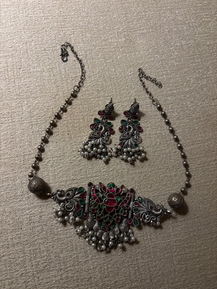 Mira Necklace Set