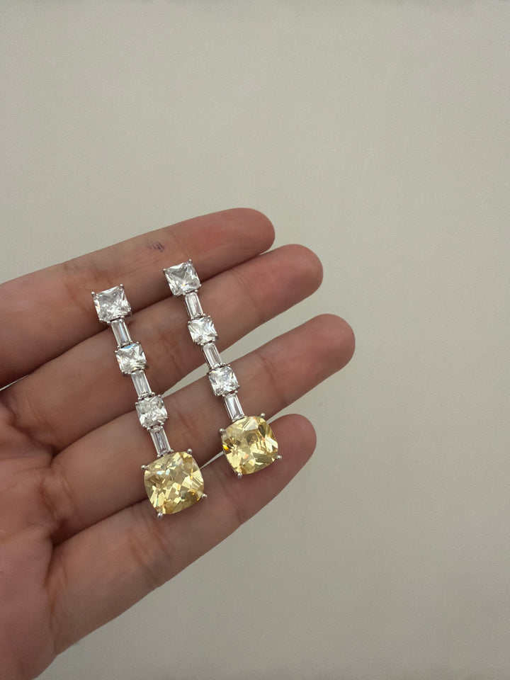 Tara cocktail earrings