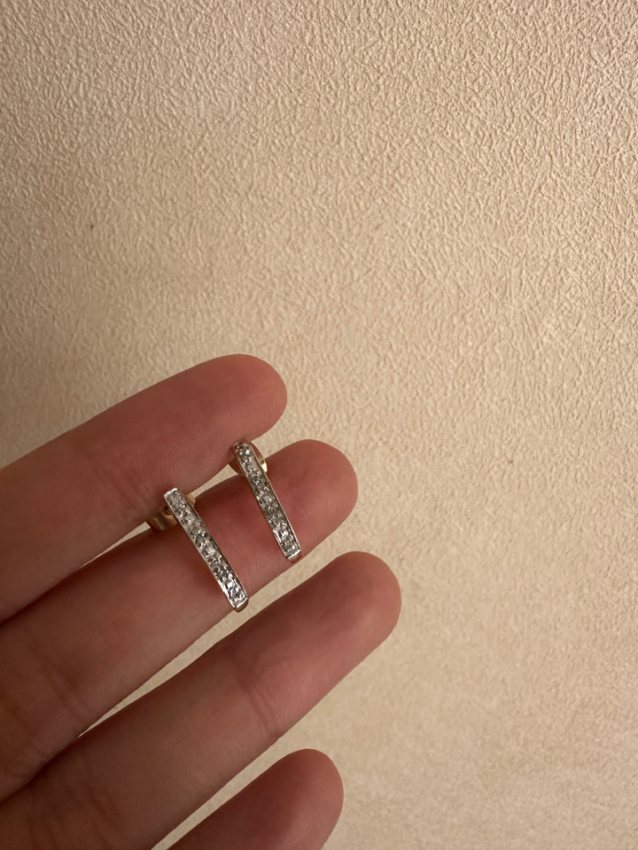 Everyday versatile earrings