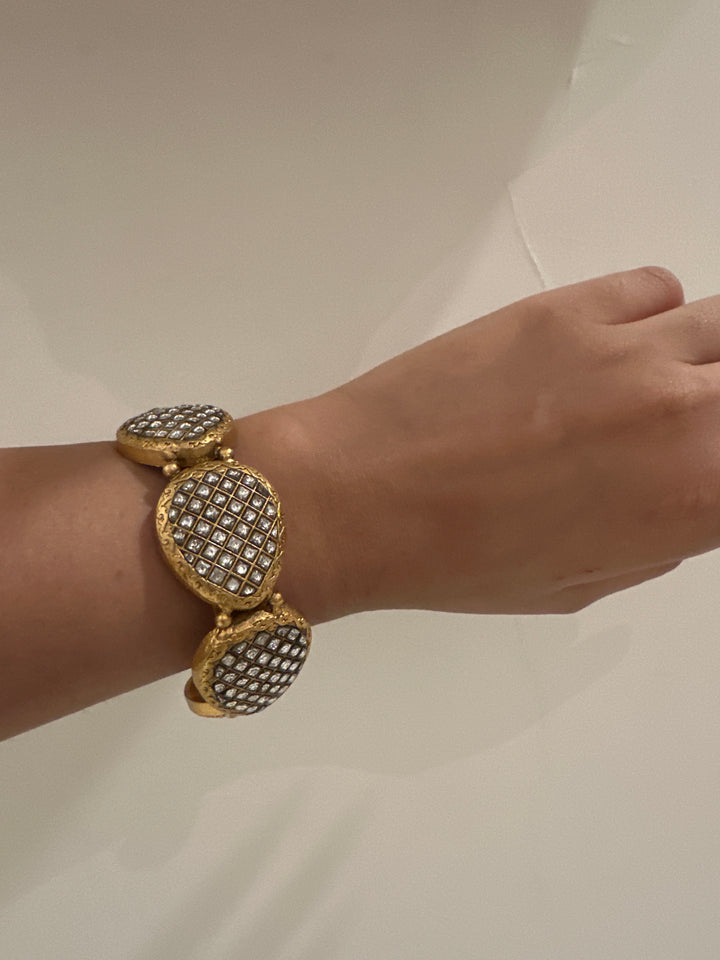 Mughal mesh bangle bracelet