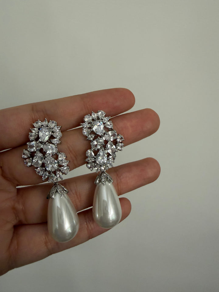 Venitia earrings