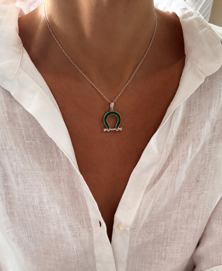 Horse shoe necklace