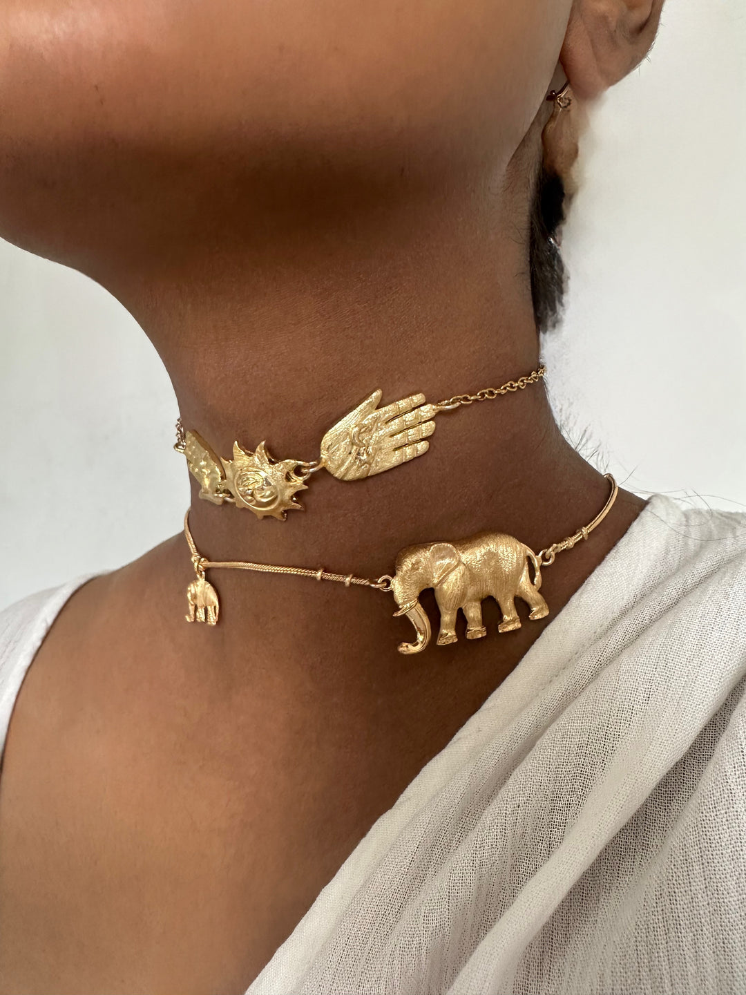 Elephant and baby elephant necklace