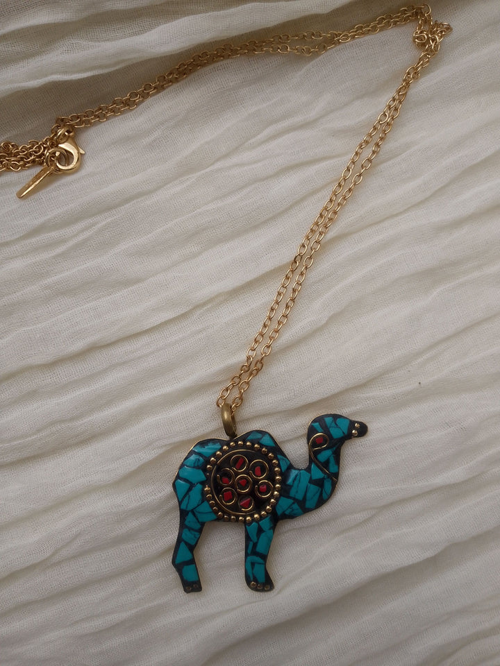 Two Tone Camel necklace