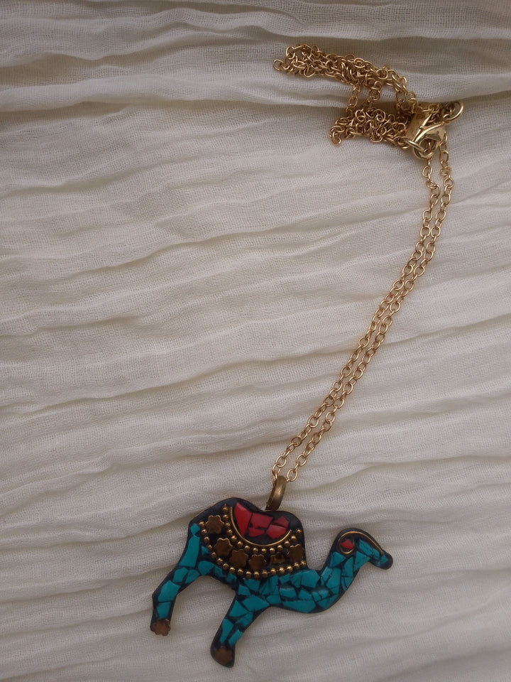 Two Tone Camel necklace