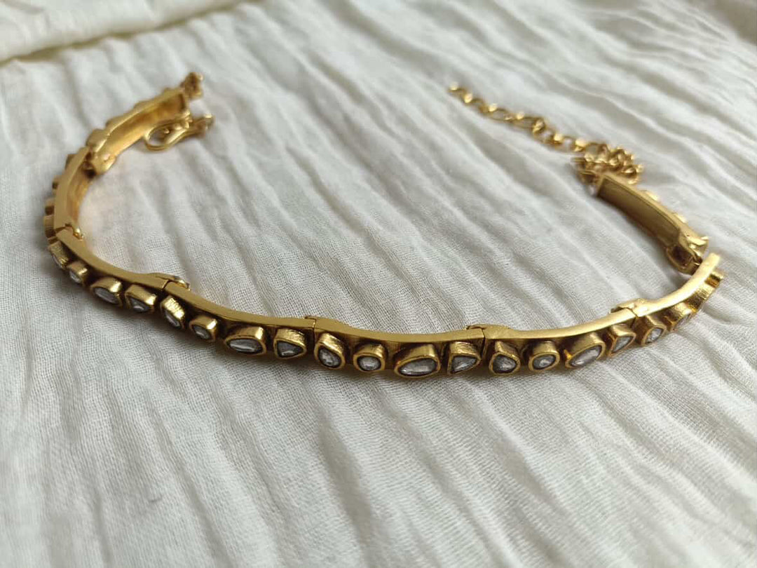 Sikara Minimal Necklace