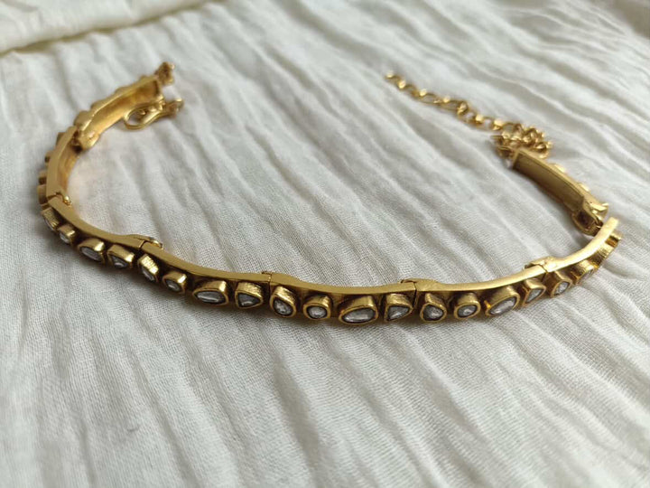 Sikara Minimal Necklace