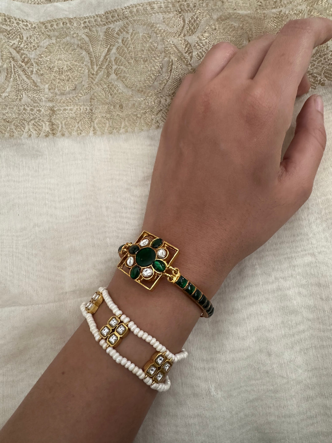 Pearl green bracelet