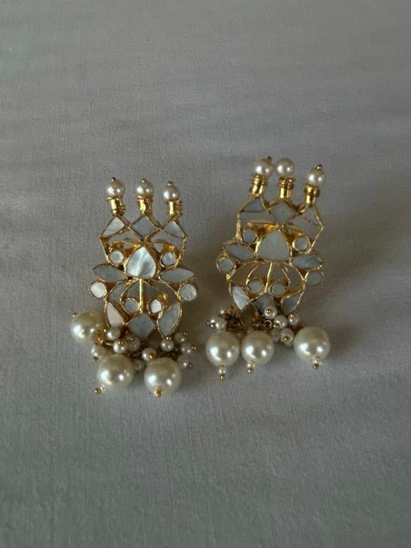 Milky Mopa Earrings