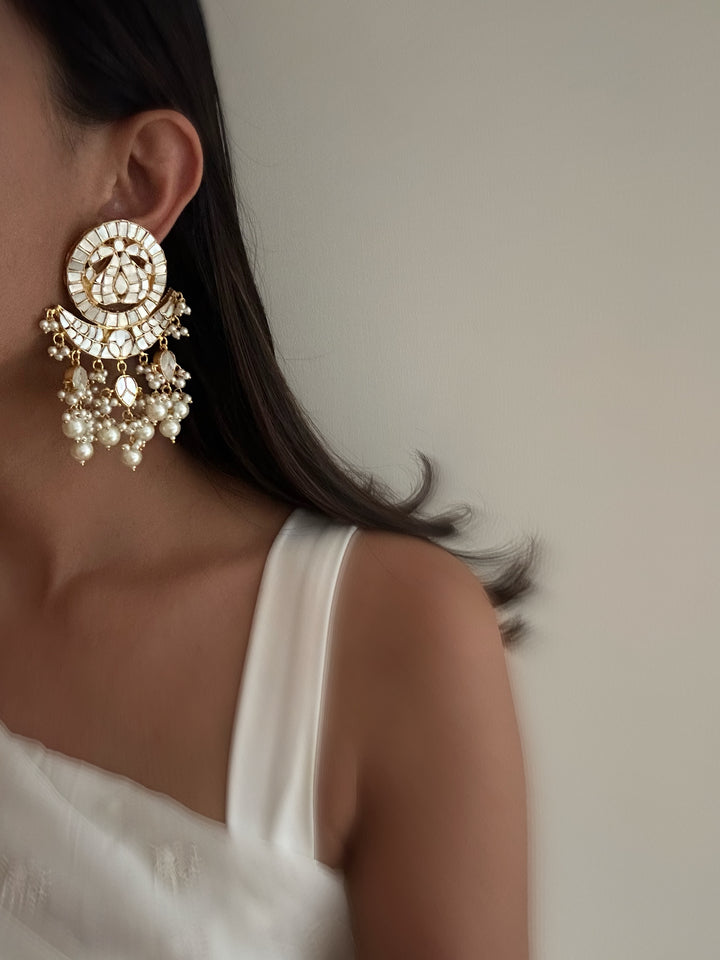 Milky Uphar Earrings