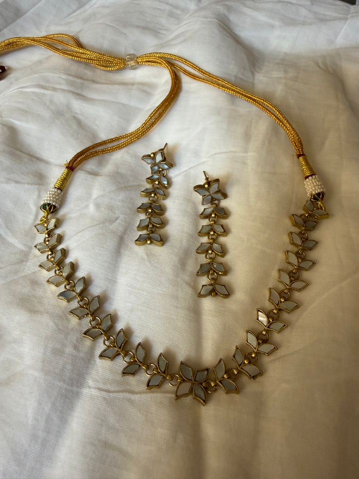 Raya Necklace Set