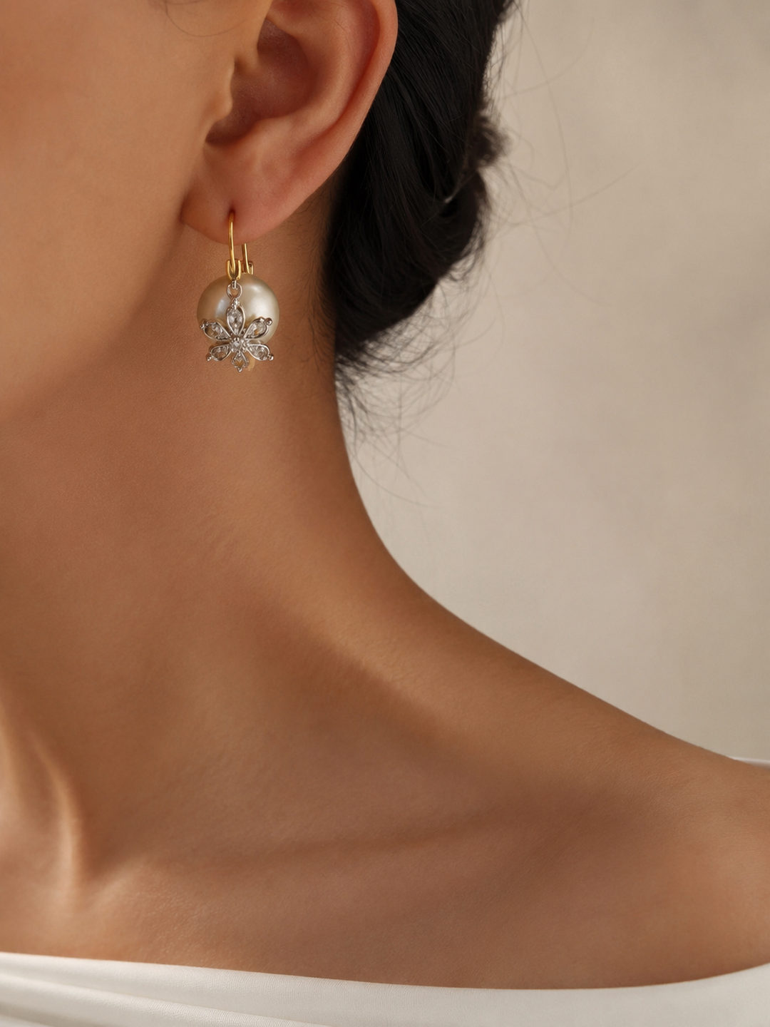 Arctic flower ball earrings
