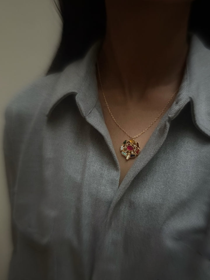 Palace Leaf Necklace