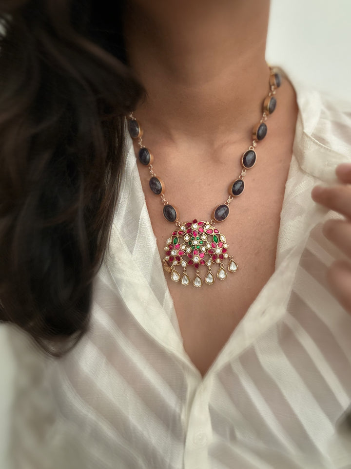 Nagma preh haar necklace