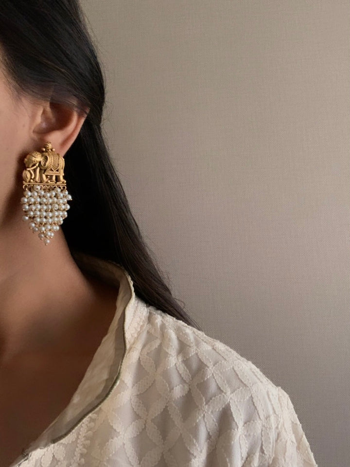 Gaurvi Pearl Earrings