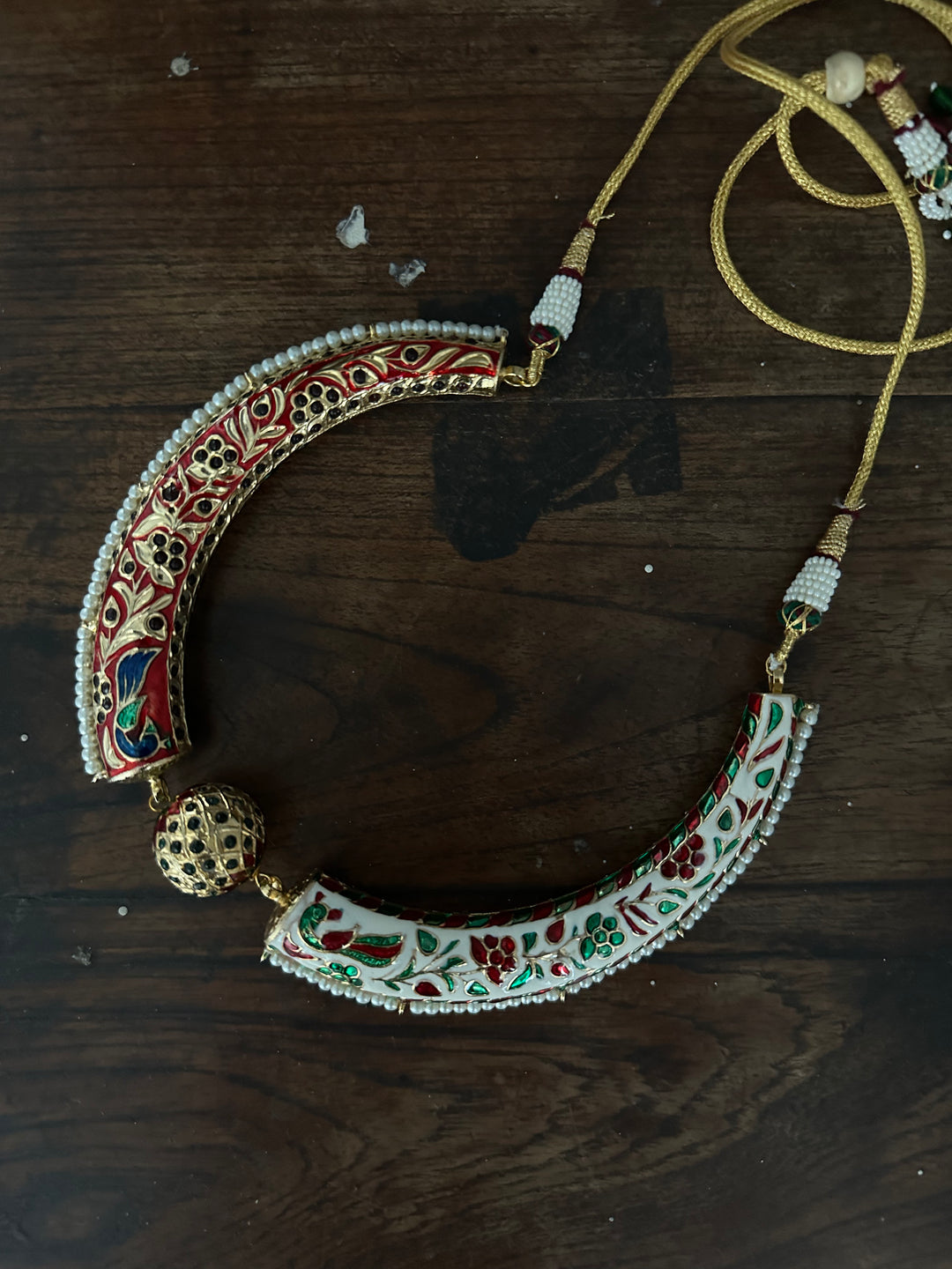 Bonsho Gaya Hasli Necklace