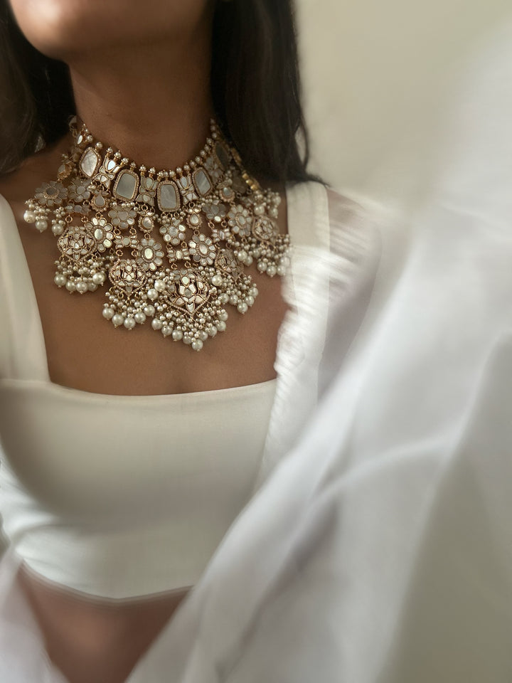 Aiza Ivory Necklace