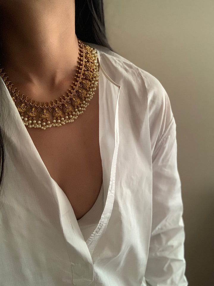 Divine Pearl Necklace Set