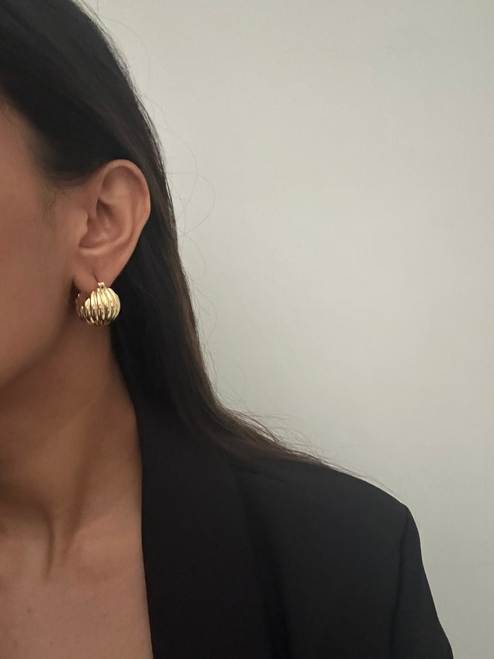 Shaima Bucket Earrings