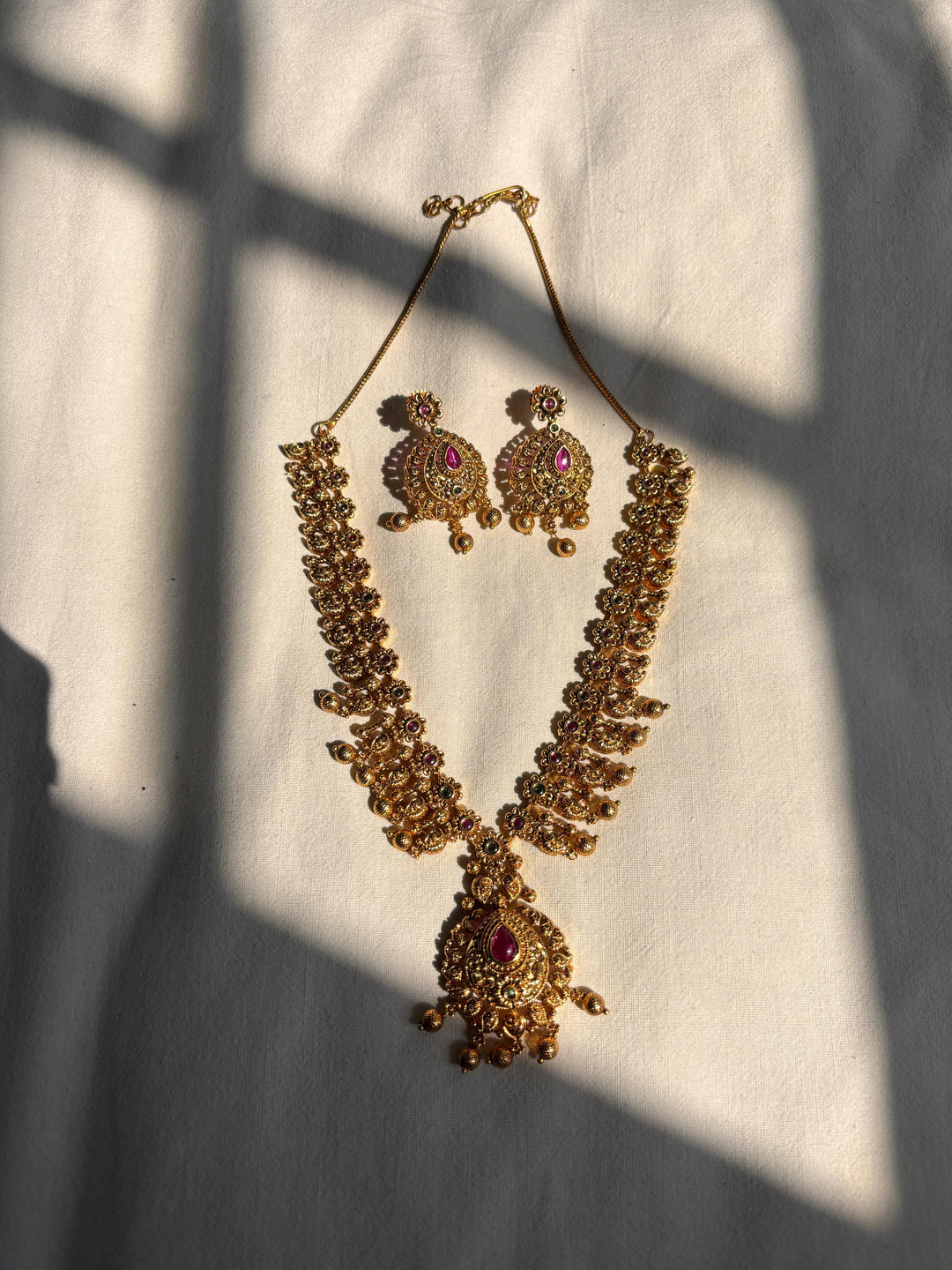 Navini necklace