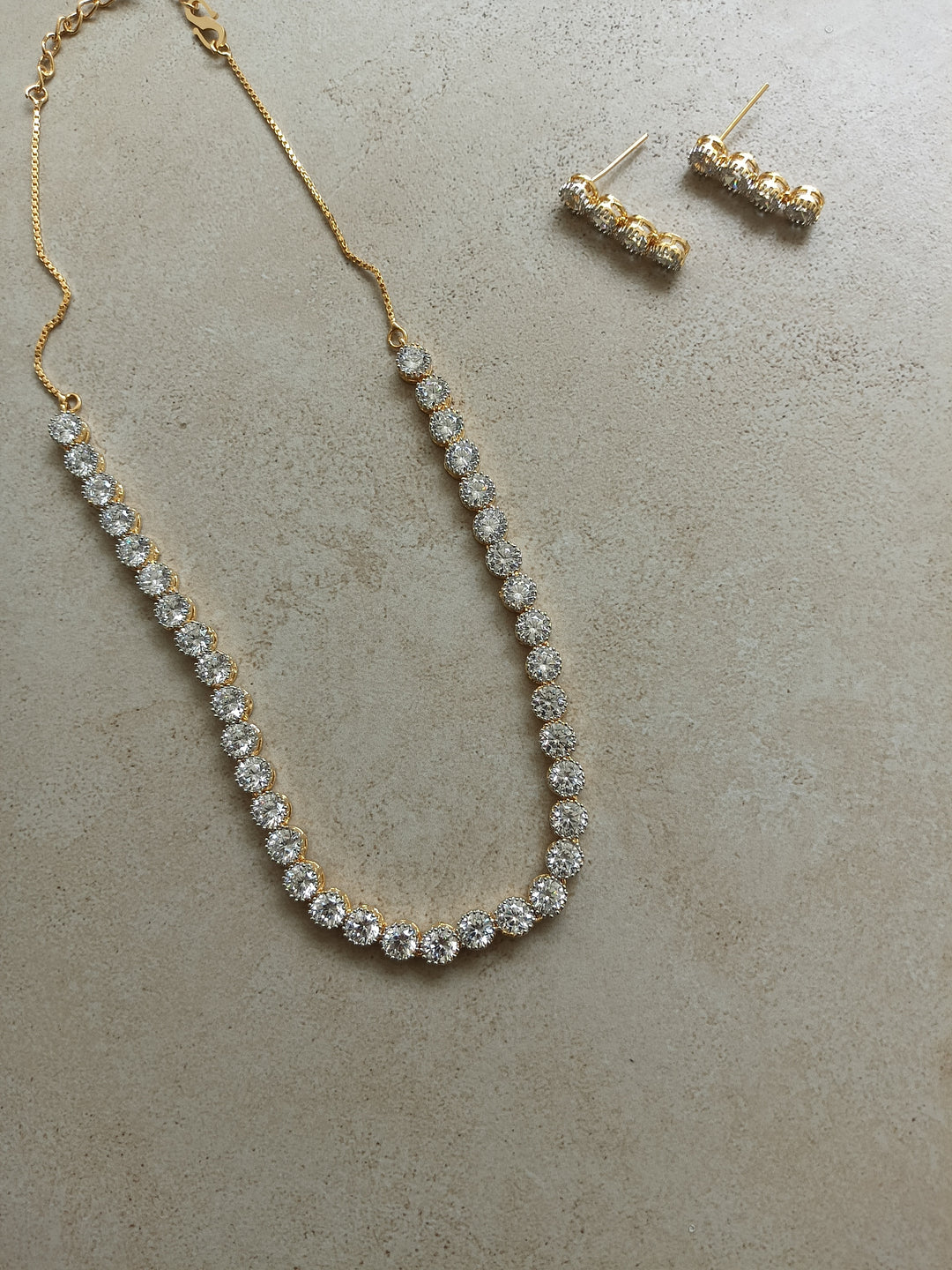 Diamonde single string necklace set