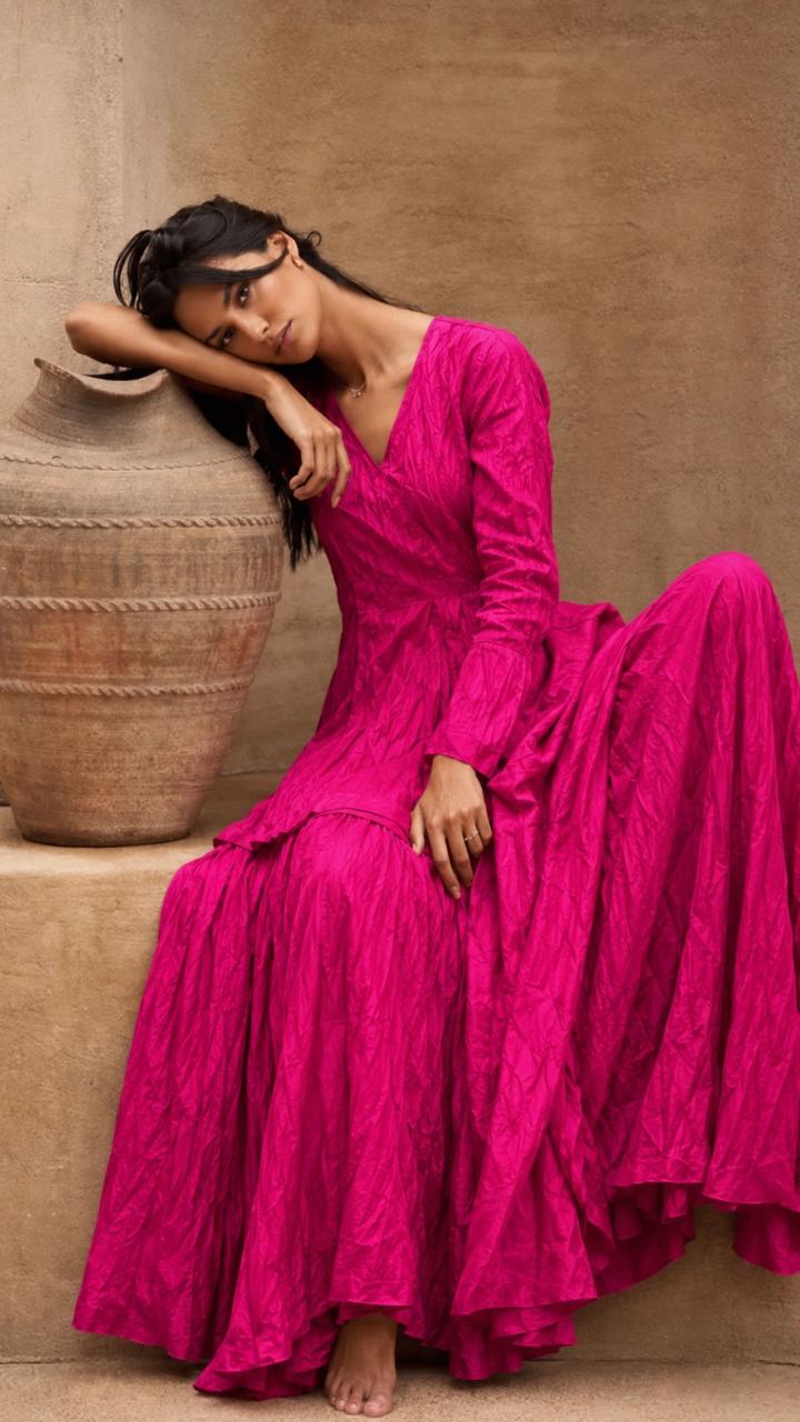 Crushed skirt kurta dupatta set Rani pink