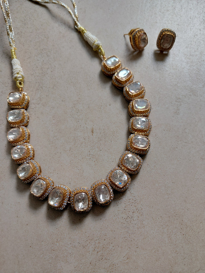 Victoria necklace set