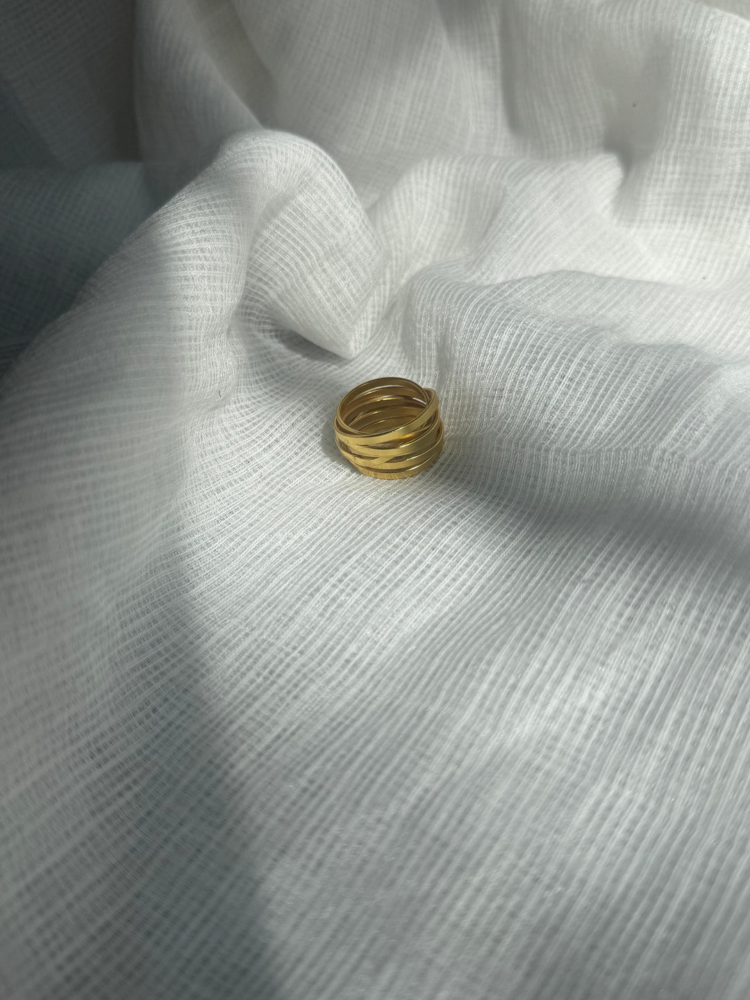 Silver overlap band ring