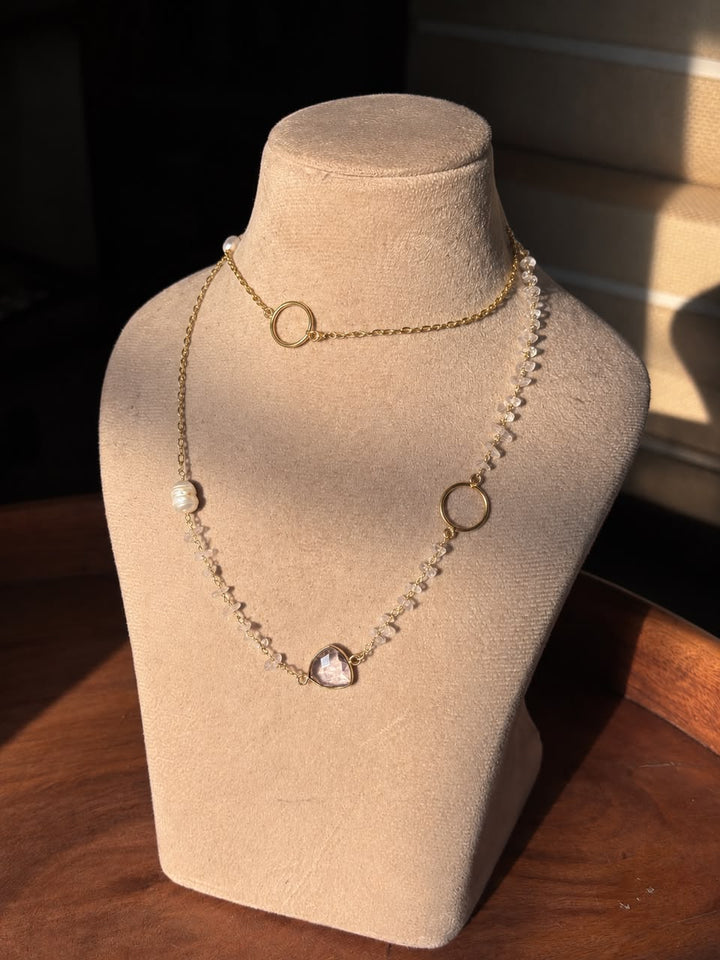 Tiny stone necklace
